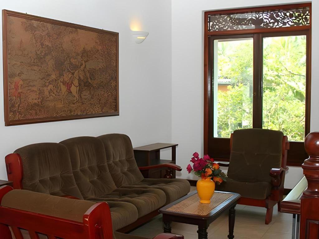 The Mgs Hotel Elpitiya  Exterior photo