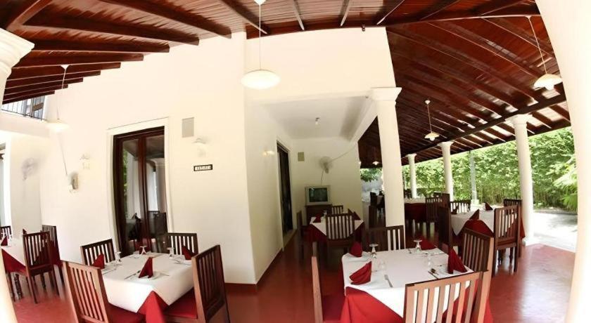 The Mgs Hotel Elpitiya  Exterior photo