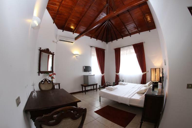 The Mgs Hotel Elpitiya  Exterior photo